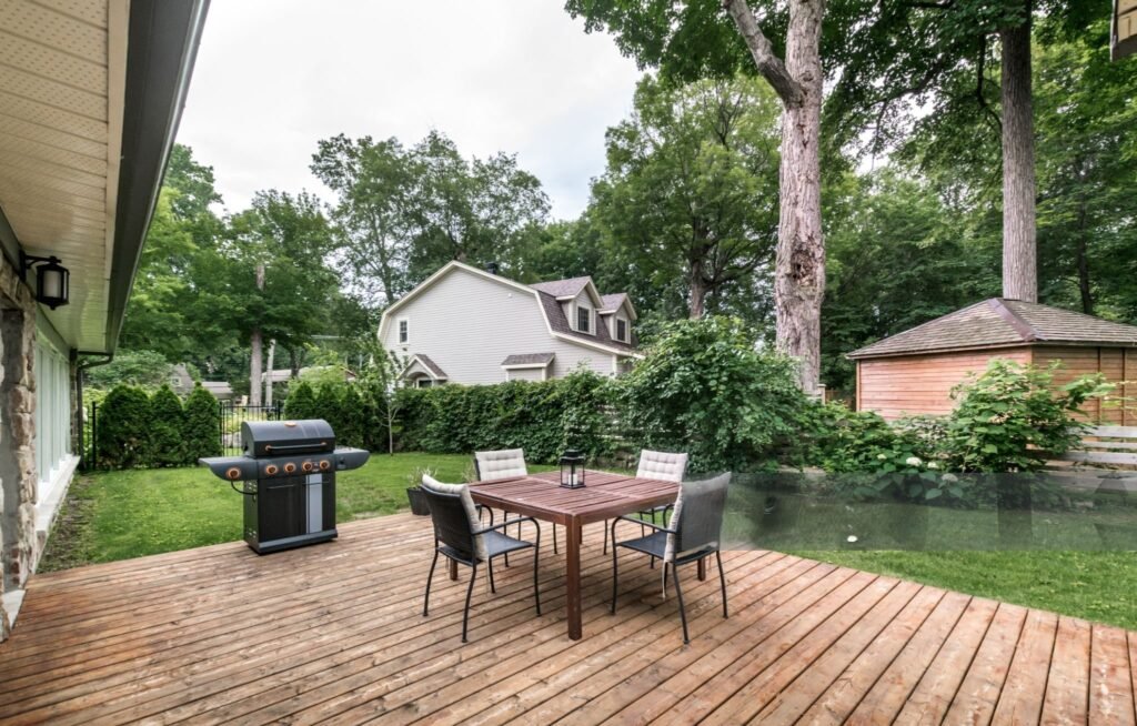 Outdoor Living Space 